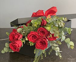 Black Box 4 - Κουτί με 11 τριαντάφυλλα Ecuador 