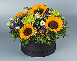 Black Box 3 - Καπελιέρα με ηλιοτρόπια και άλλα άνθη εποχής