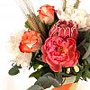 Nairobi - Μπουκέτο με τριαντάφυλλα και άλλα άνθη σε γυαλινο βάζο Henry Dean